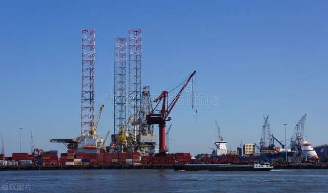 歐洲多國(guó)因風(fēng)暴港口關(guān)閉航運(yùn)停運(yùn)；美西塞港情況有所好轉(zhuǎn)